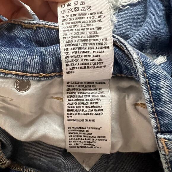 American Eagle Tomgirl Mid-Rise Jeans Women’s Size 2 Denim - Picture 4 of 13